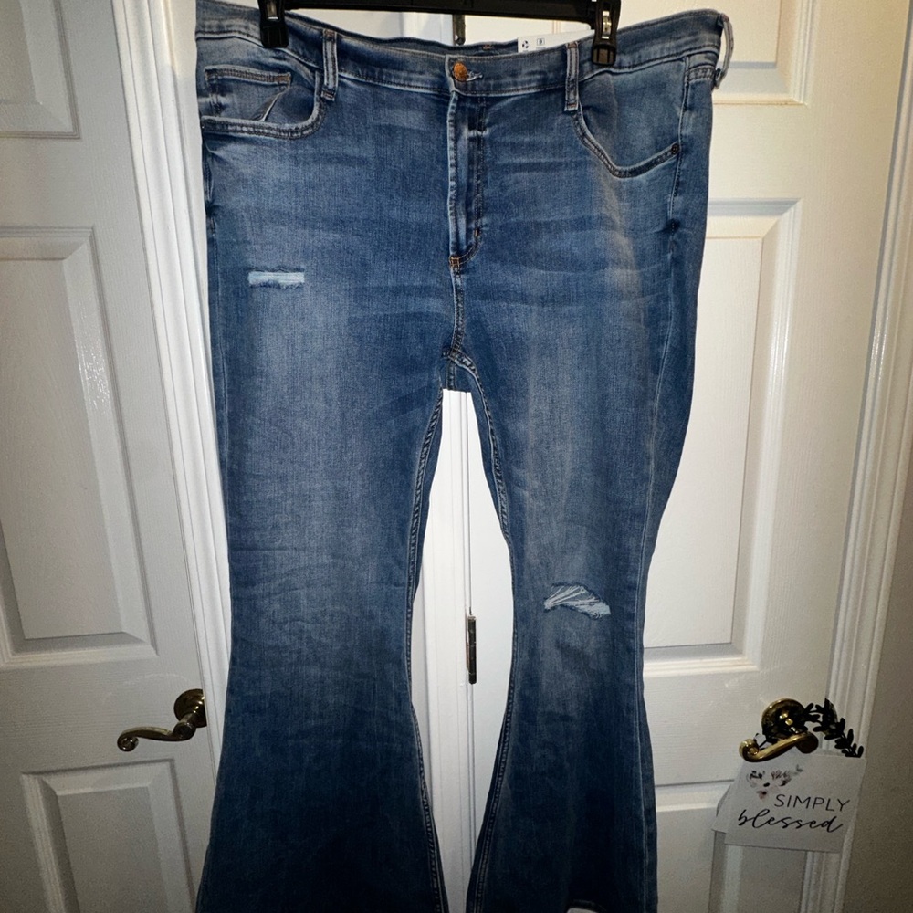 Arizona Jean Company Classic Blue Flare Jeans